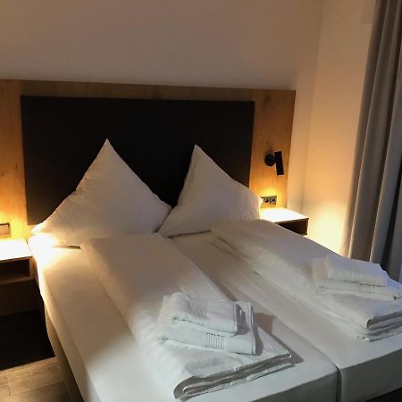 Waldschloessl Hotell Bruckmühl Eksteriør bilde